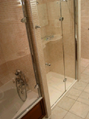 radisson2150.jpg